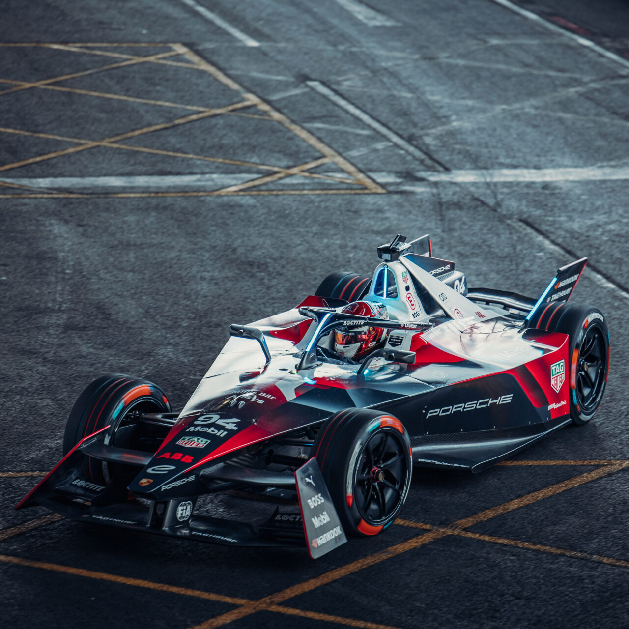 wehrlein-finishes-top-10-in-london-s-race-1-despite-being-rammed