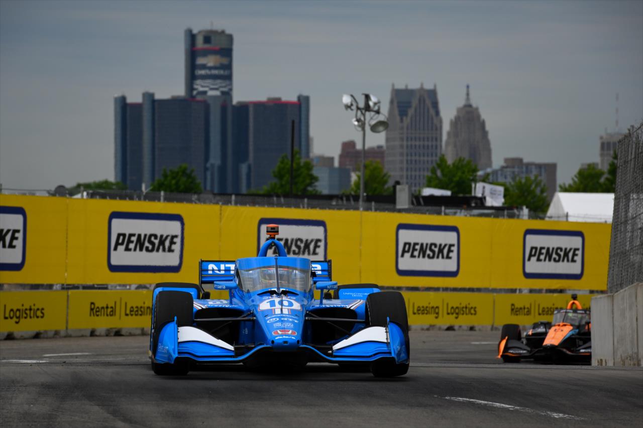 Palou goes from 18th to sixth in Detroit race!