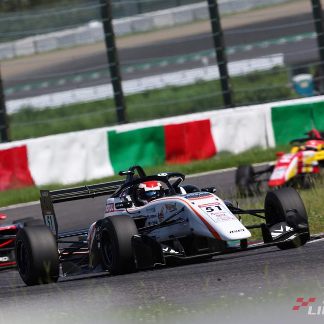 PUNCTURE RUINS VIDALES FINAL CHARGE IN SUZUKA