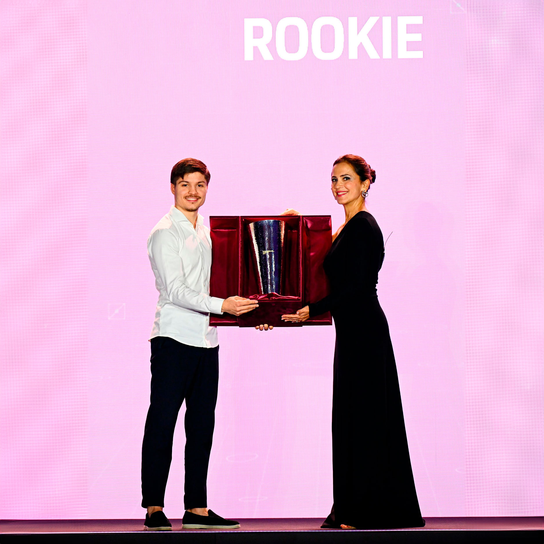 LIRIM ZENDELI RECEIVES 2024 PCCI ROOKIE AWARD AT PORSCHE GALA EVENING